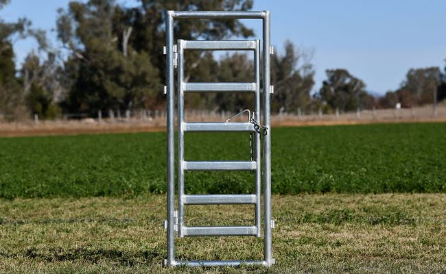 Red River Premium Heavy Duty Access Race Gate